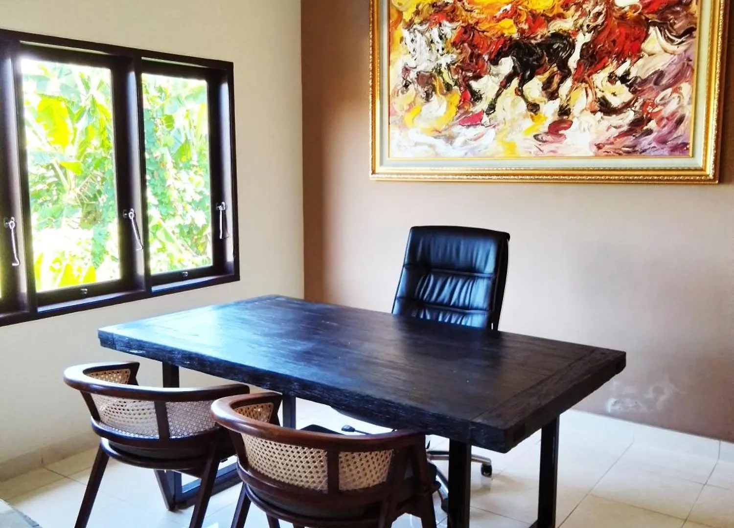 Shira House Bali Villa Legian
